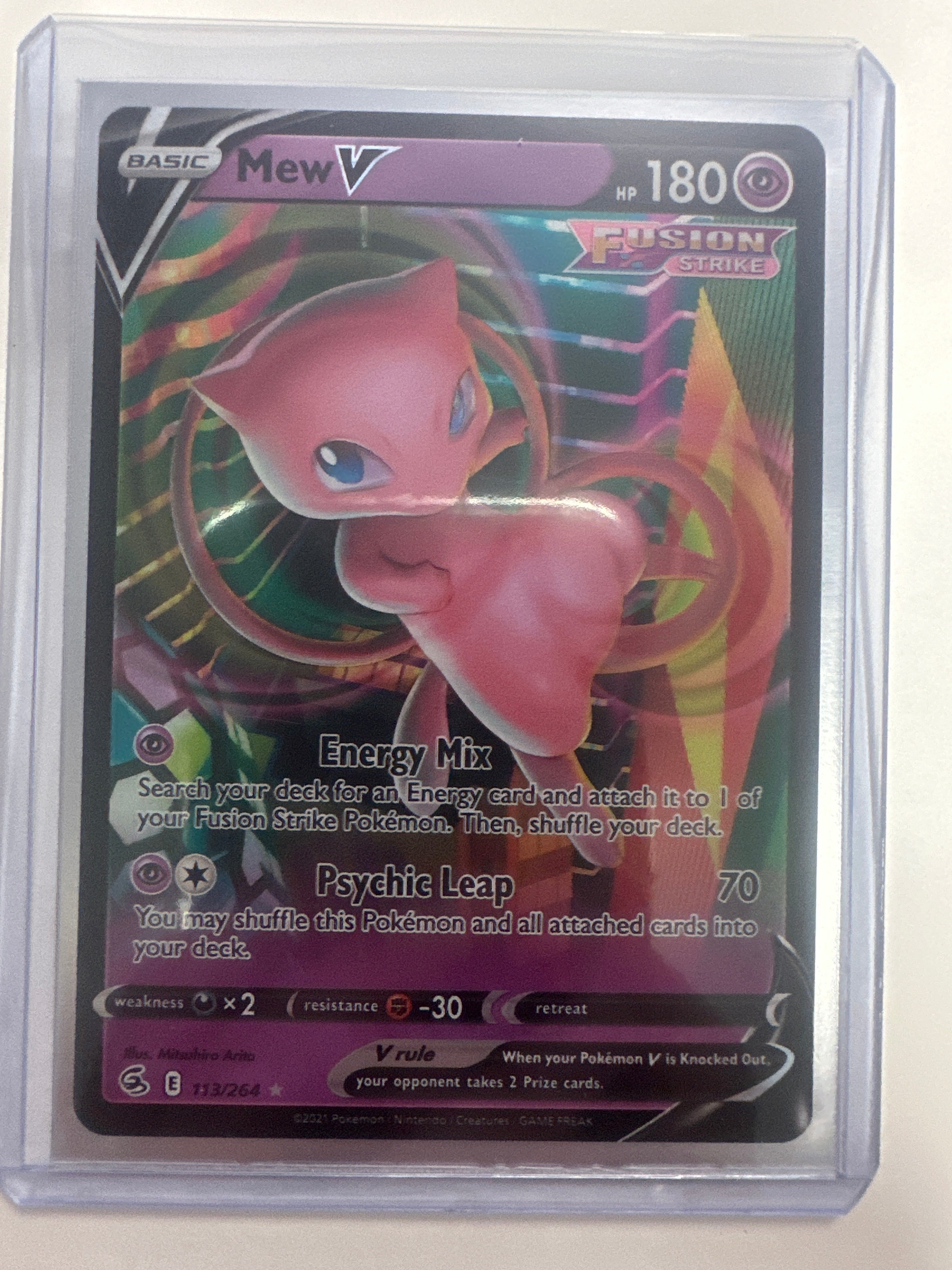 Pokémon | Mew V 113/264 • Fusion Strike