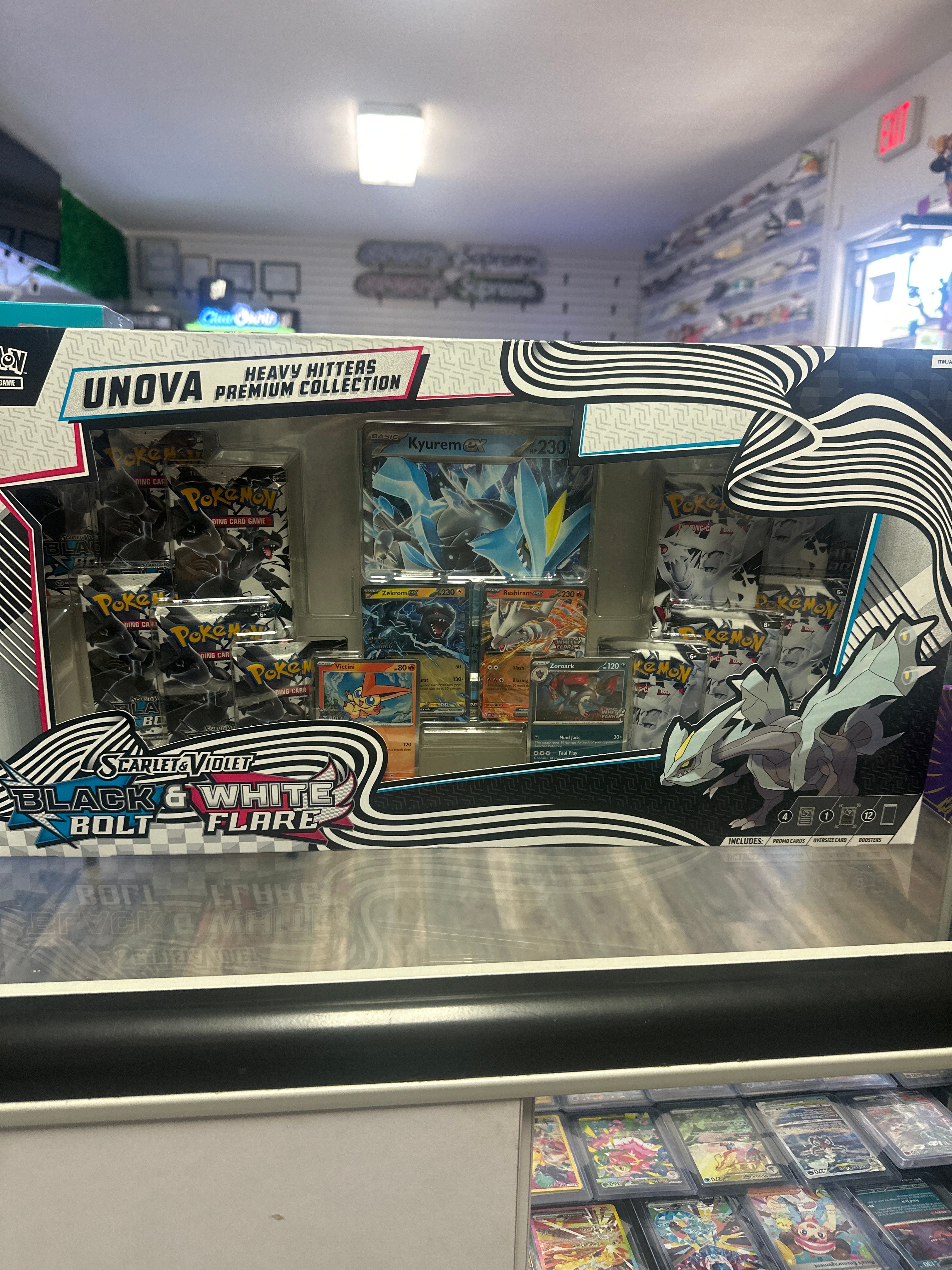 Pokémon | Black Bolt & White Flare Heavy Hitters Premium Collection Box