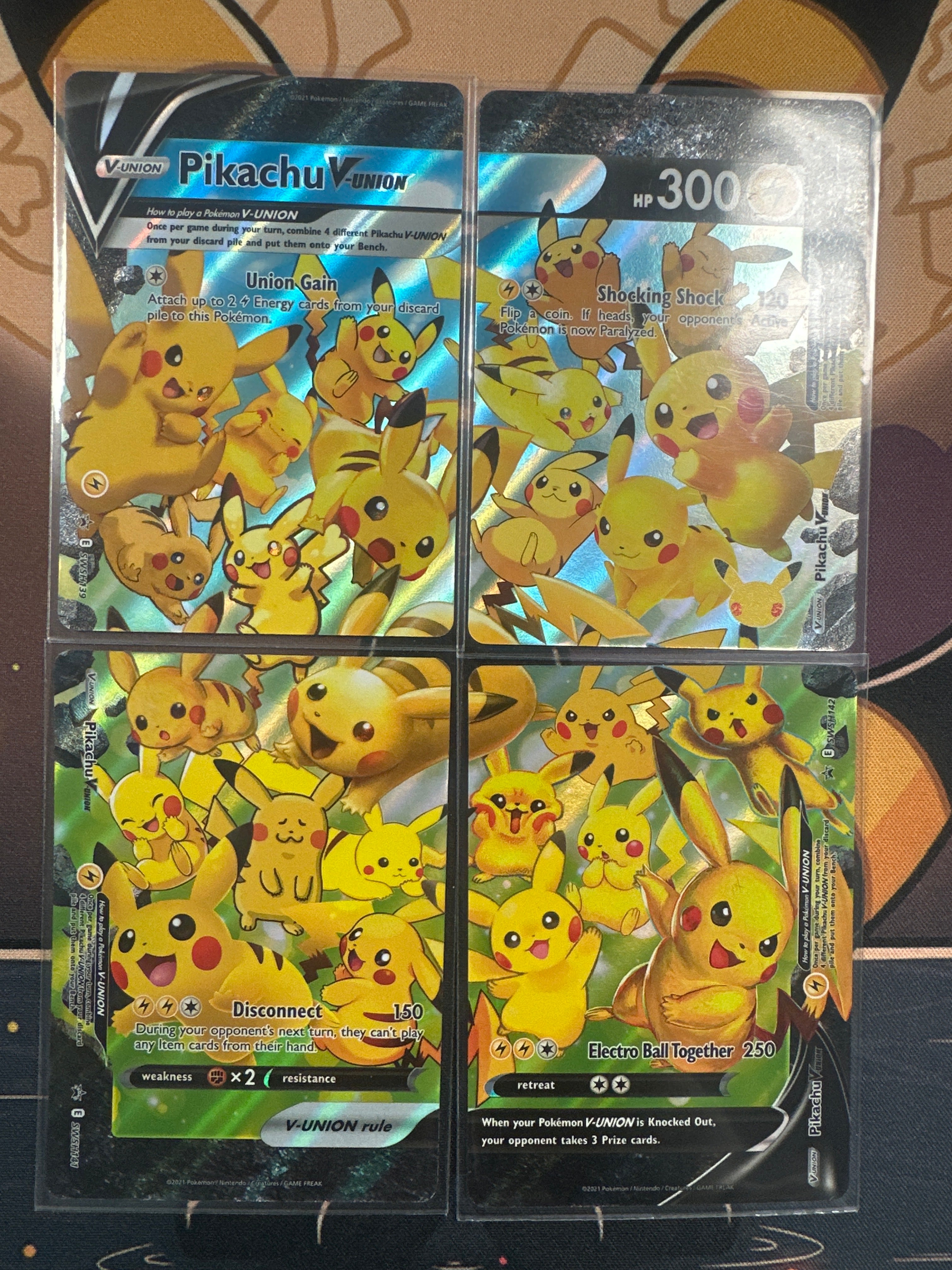 Pokémon | Pikachu V Union 4 Card Set • Sword & Shield Promo