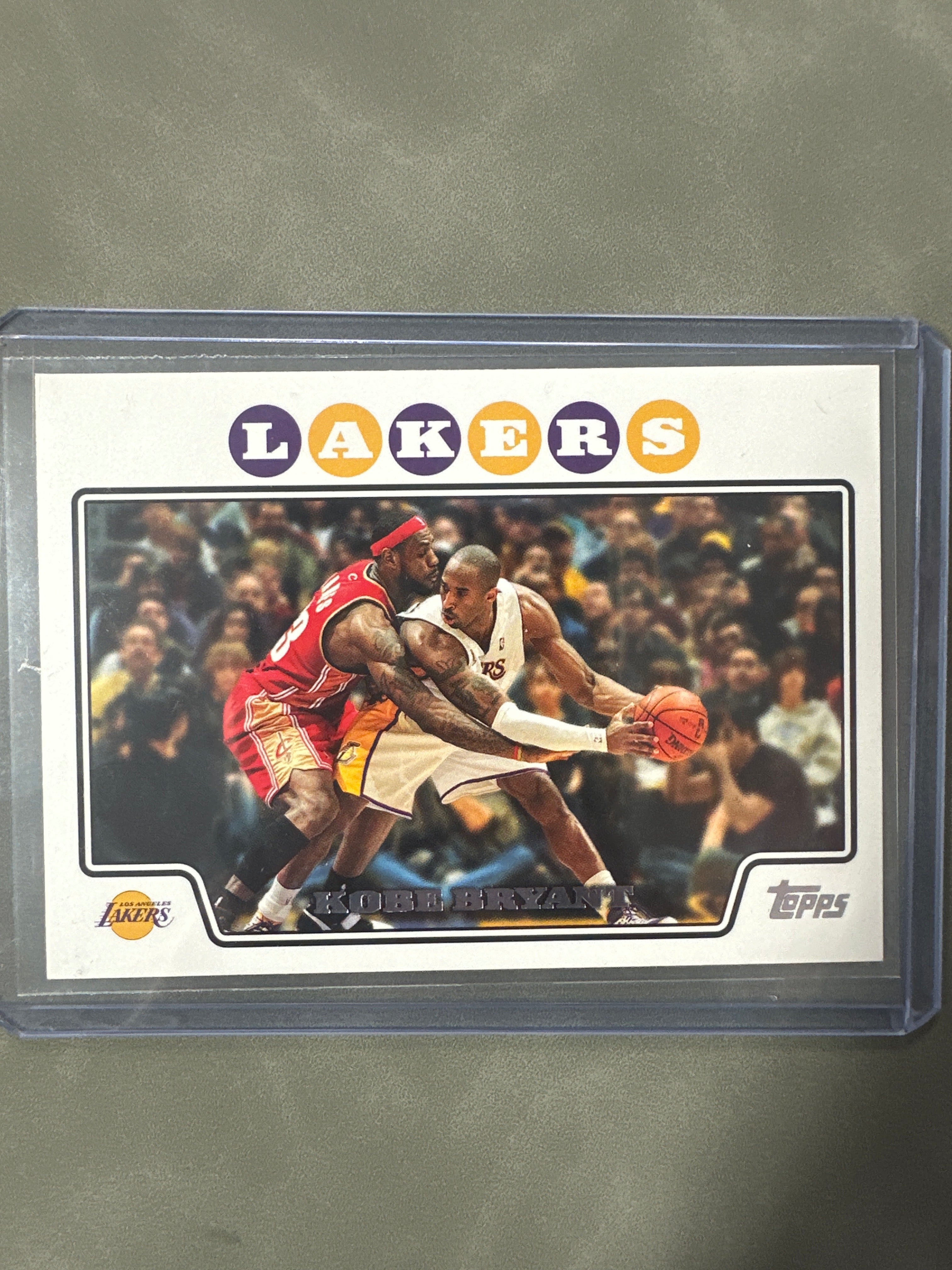 Topps 2008-09- LeBron James, Kobe Bryant #24
