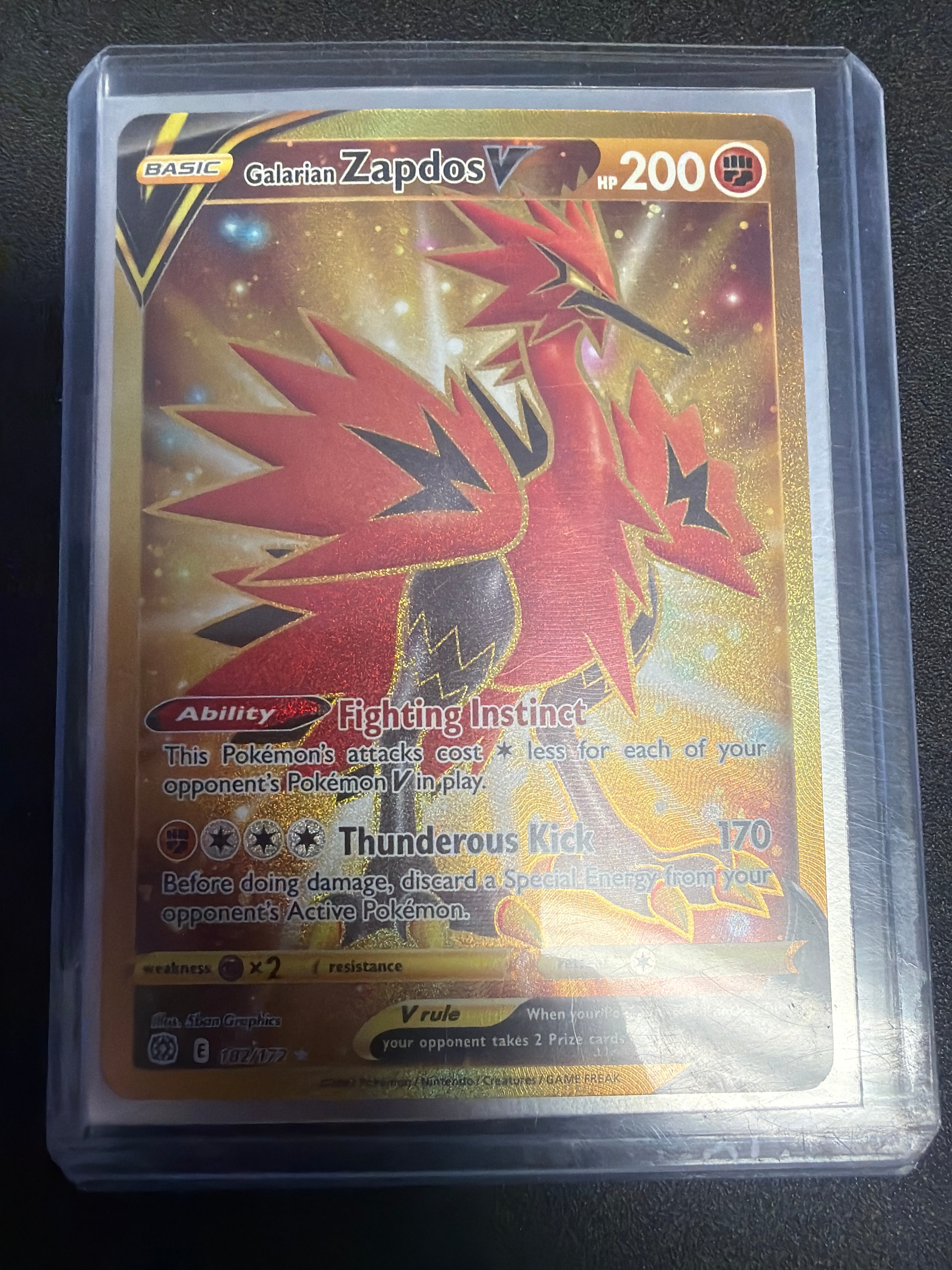 Pokemon | Galarian Zapdos V - 182/172 - Secret Rare - Brilliant Stars - Pokemon - NM/M
