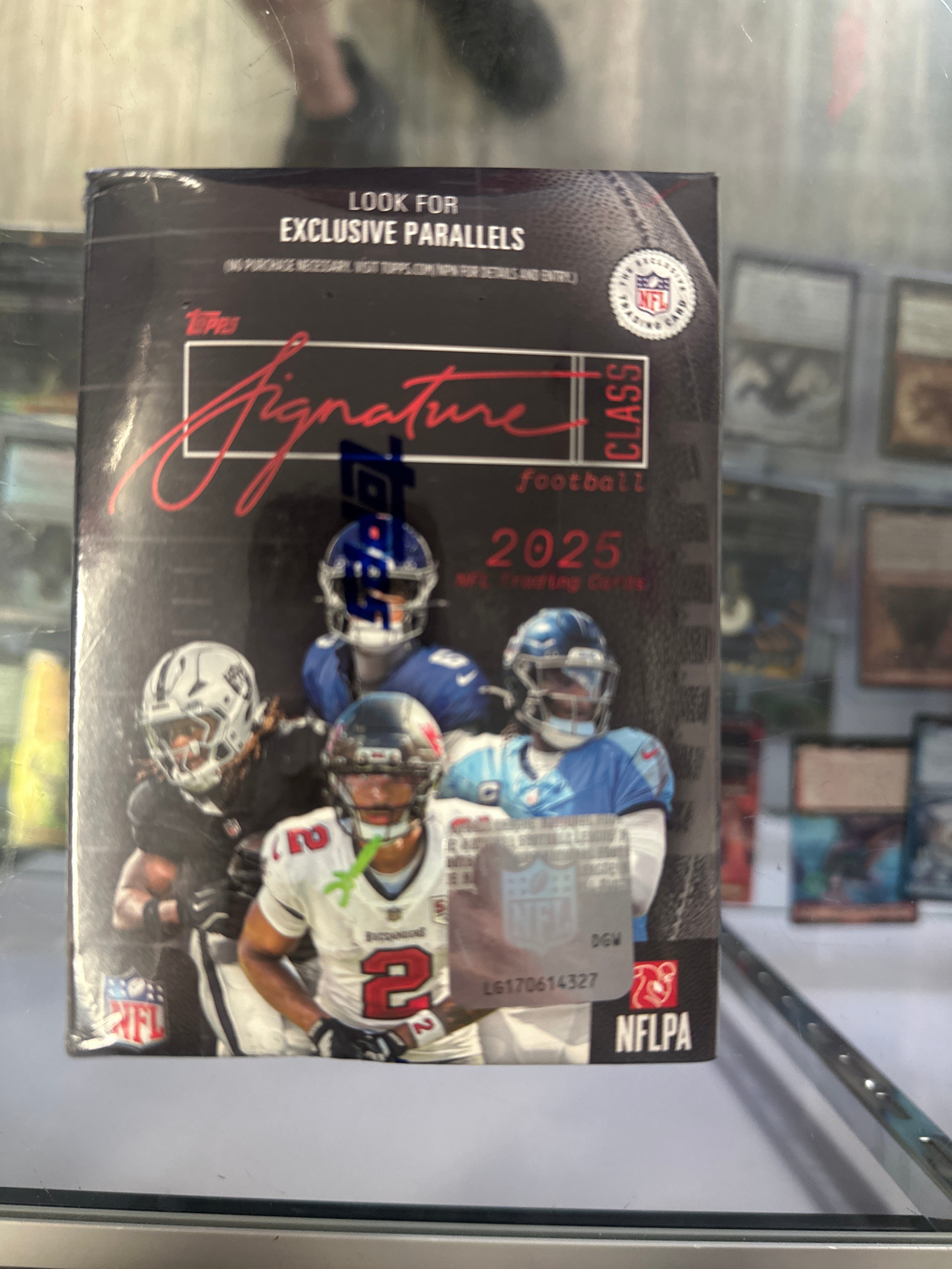 Signature 2025 nfl blaster box