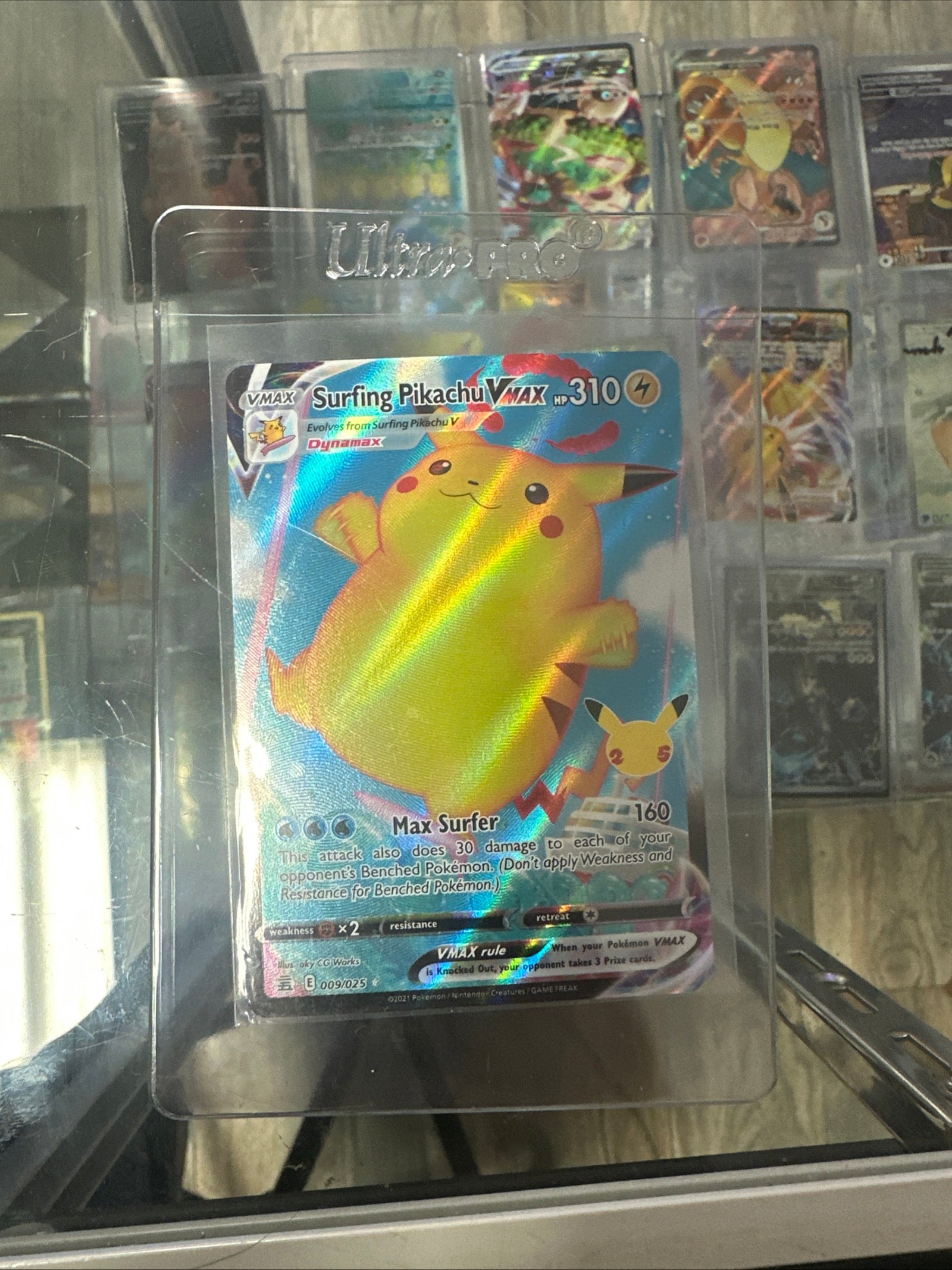 Pokémon | Surfing Pikachu VMAX Ultra Rare 009/025