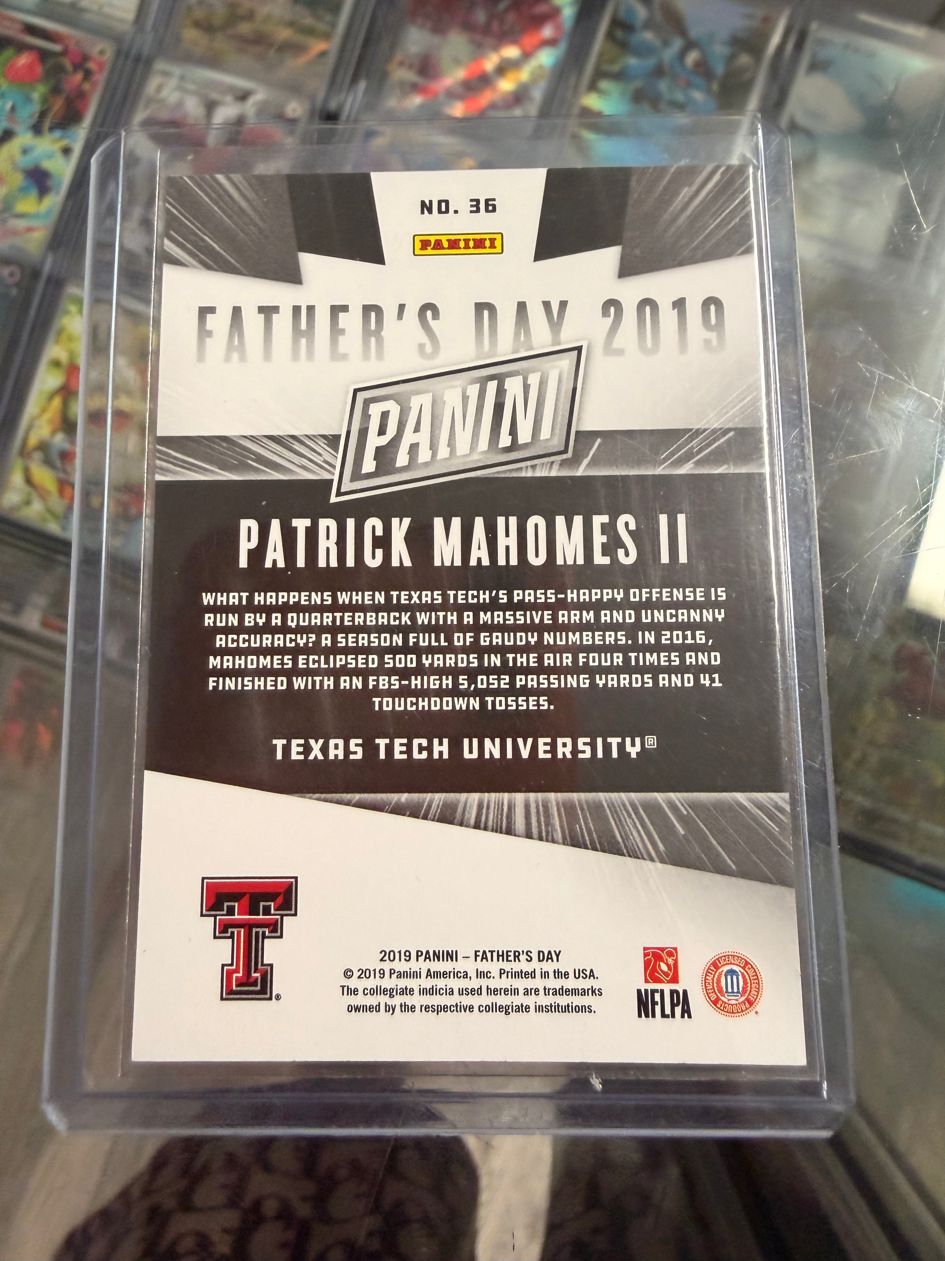 2019 Panini Father’s Day Patrick Mahomes II Hyper Plaid #36 1/5